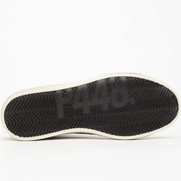 P448 John Cowhair with Glitter - Picture 8 of 9